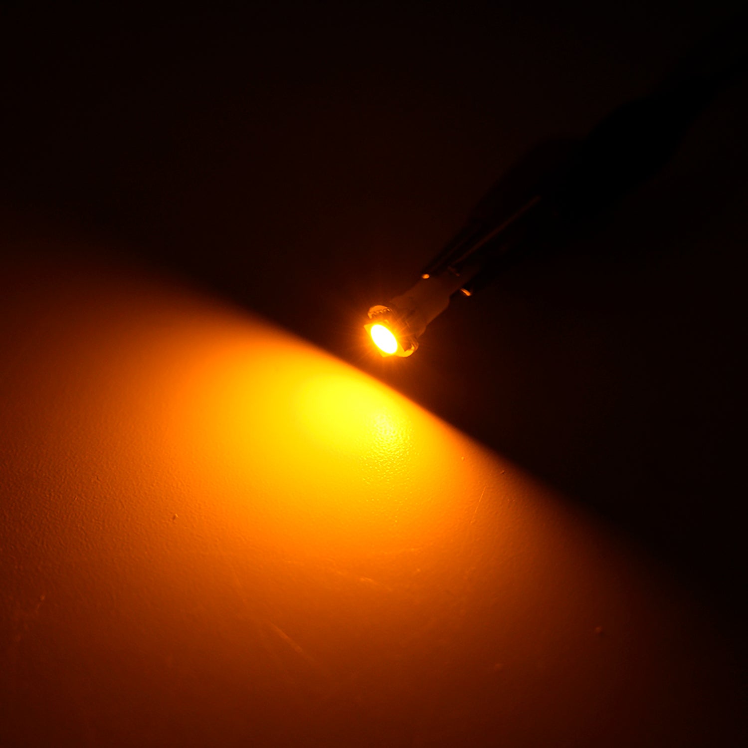 T5-gelbe LED-Glühbirnen für das Armaturenbrett, für Peugeot 206, Citroen C5 usw.