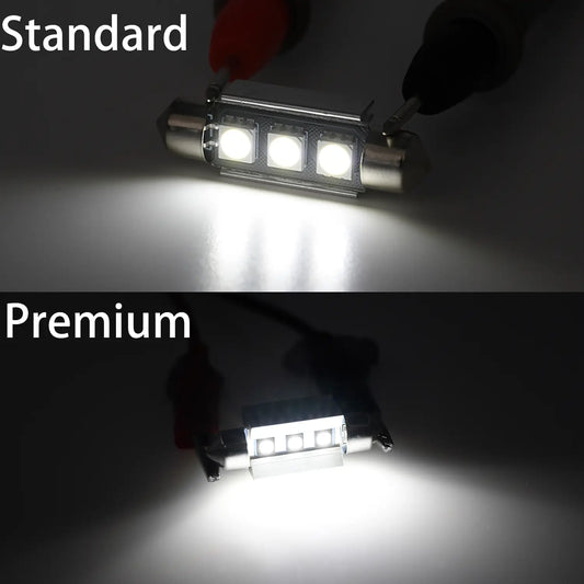 Comparison image of two LED festoon bulbs: “Standard” emits a dimmer white light, while “Premium” produces a brighter, more focused and intense illumination.