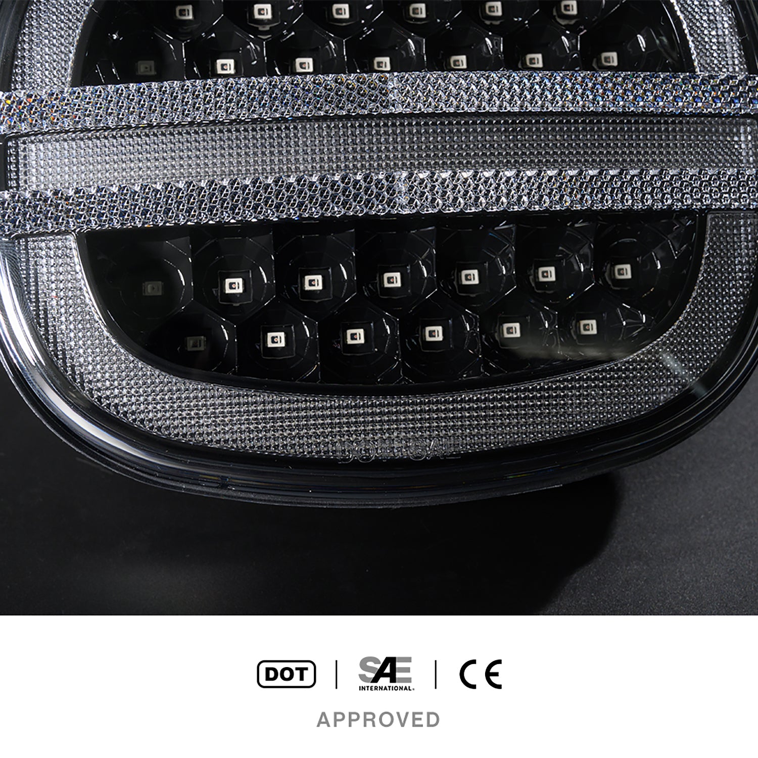 Clear Lens LED Halo Tail Light Assembly For 1991-1996 Chevrolet Corvette C4 - NS Auto Lighting