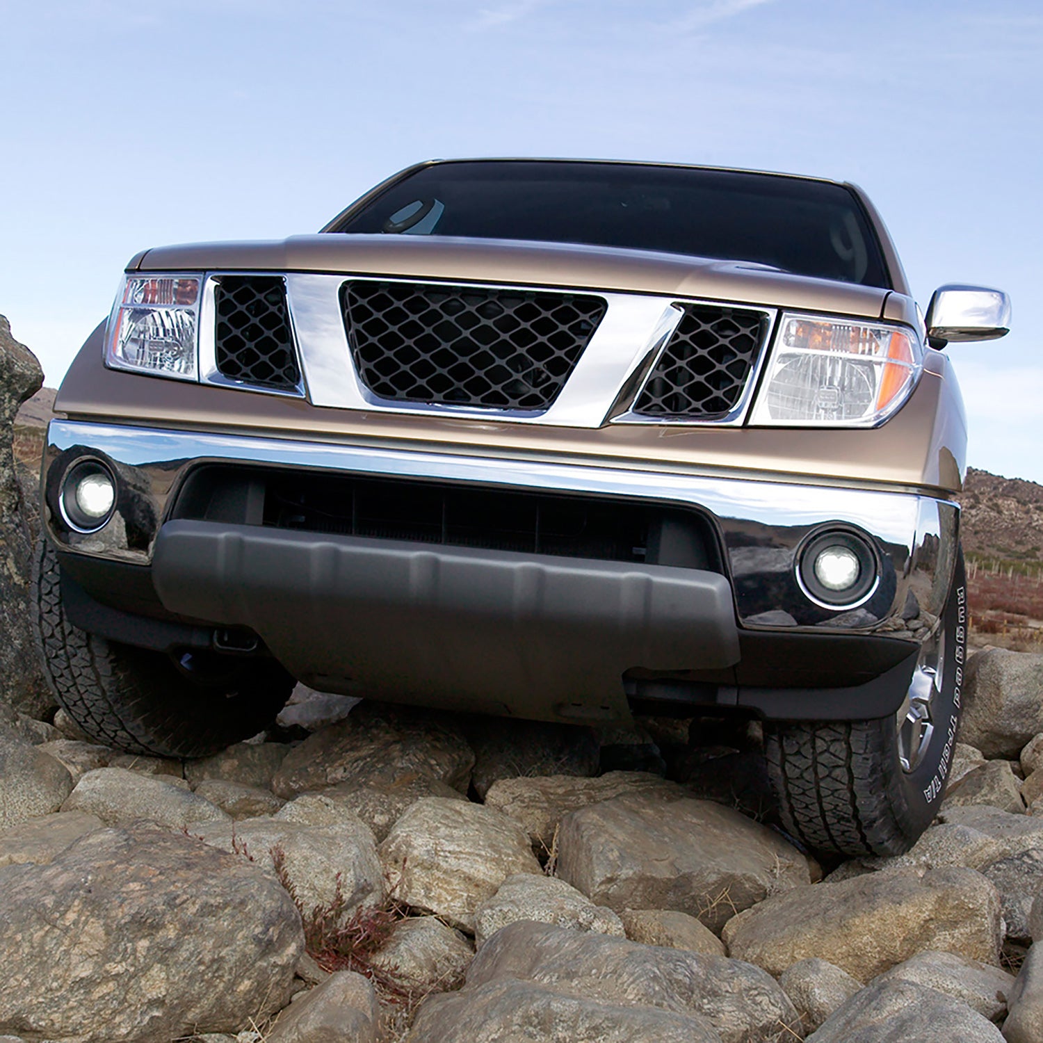 White LED Front Bumper Driving Beam Fog Light Assembly For Nissan - NS Auto Lighting